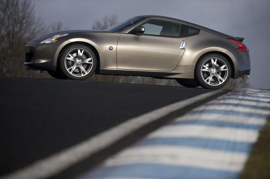  Nissan 370Z 2009 года  (фото 26 из 192)